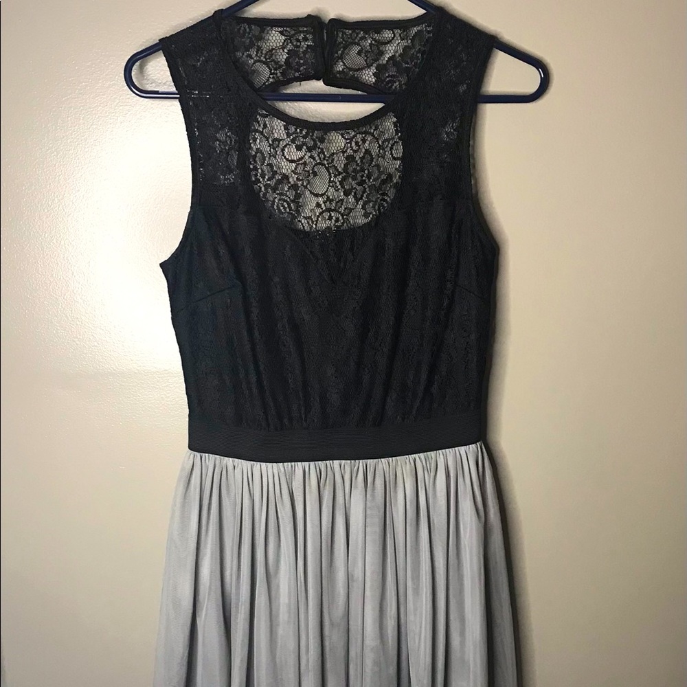 🔴 Studio Y, sleeveless above knee length dress, 5/6